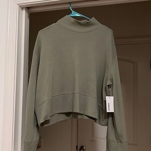 BRAND NEW SWEATSHIRT